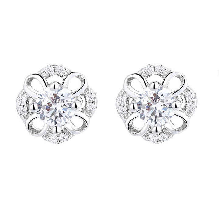 Women's stud earrings with delicate flower design and sparkling crystals Land Girl