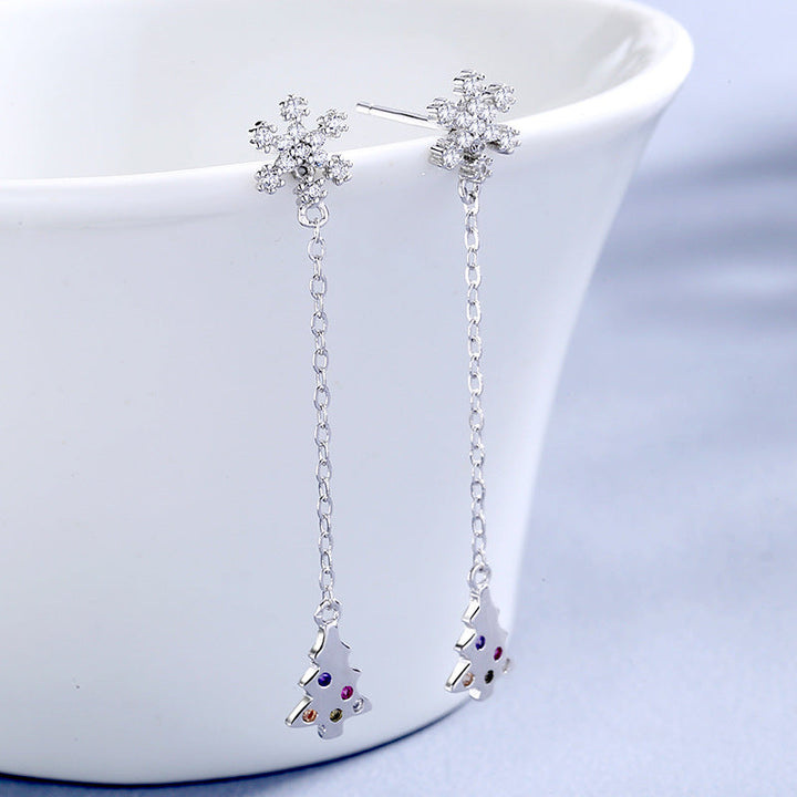 Women’s earrings with sparkling snowflake pendant and chain embellishment Land Girl