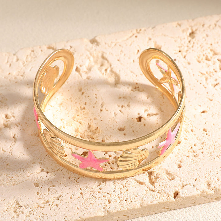 Ladies bracelet with intricate starfish design Land Girl