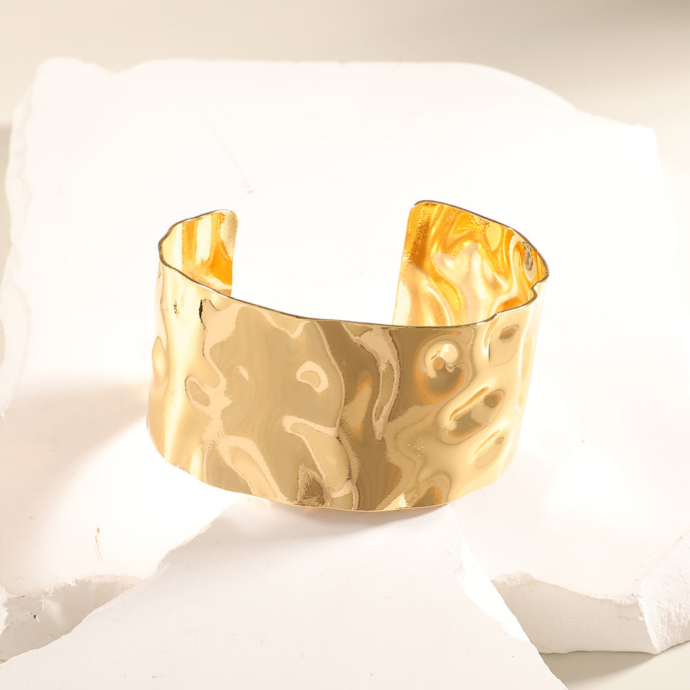 Women Open Bangle with Artistic Relief Design Land Girl