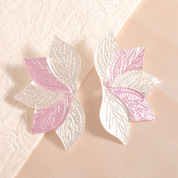 Women’s hair accessory with elaborate leaf design Land Girl