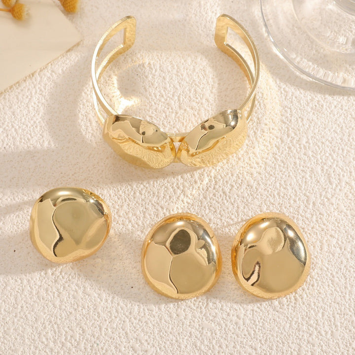 Ladies Open Cuff Bracelet with Elegant, Curved Design Land Girl