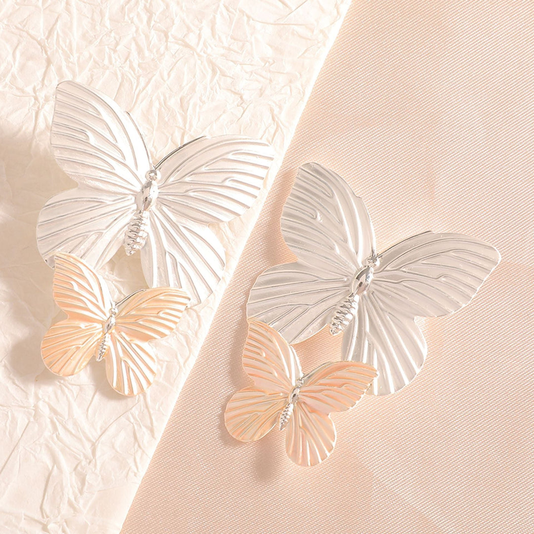 Ladies' brooches in elegant butterfly design Land Girl