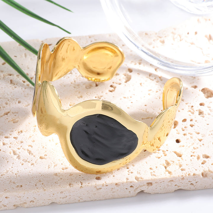 Ladies Open Bangle with Artistic, Curved Design Land Girl