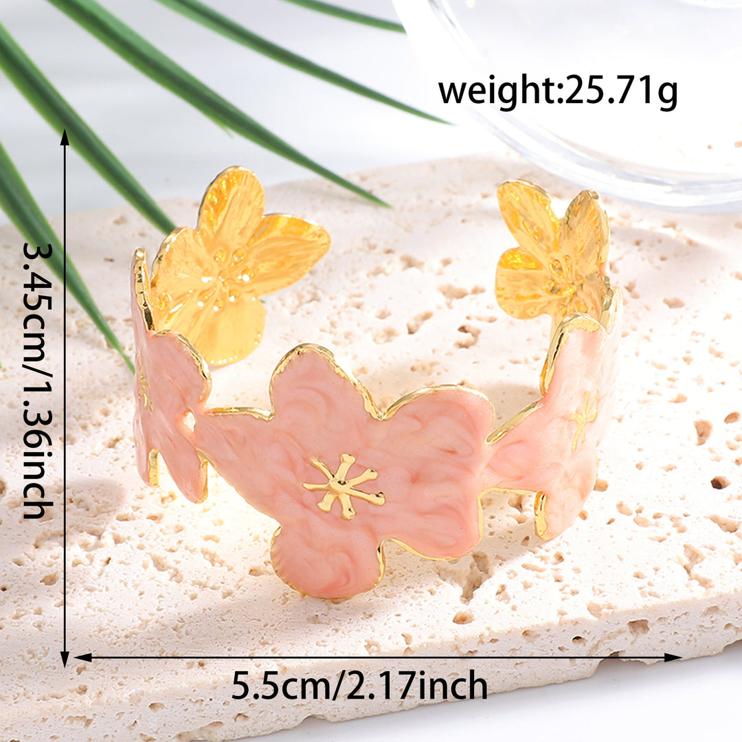 Ladies' bangle with floral motifs Land Girl