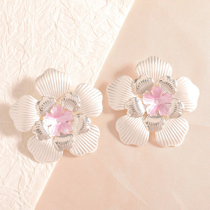 Ladies' flower earrings with intricate design and glossy accents Land Girl