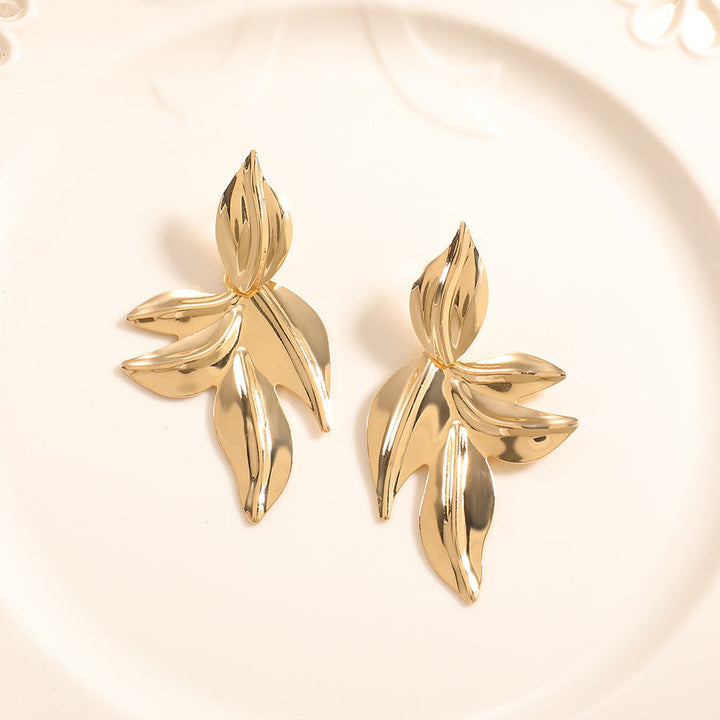 Women’s earrings with elegant leaf design Land Girl