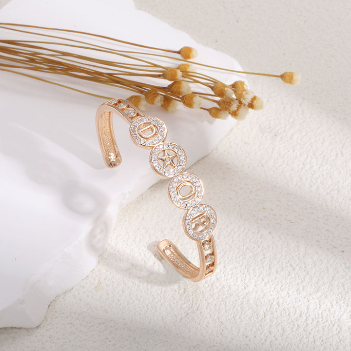 Ladies bracelet with elaborate infinity symbol and sparkling zirconia Land Girl