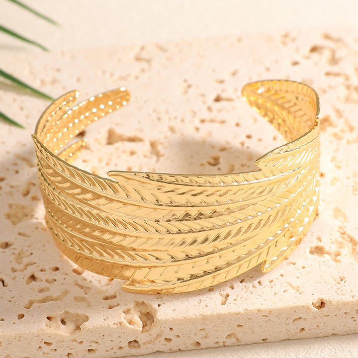 Ladies Open Bangle with Artistic Coral Pattern Land Girl