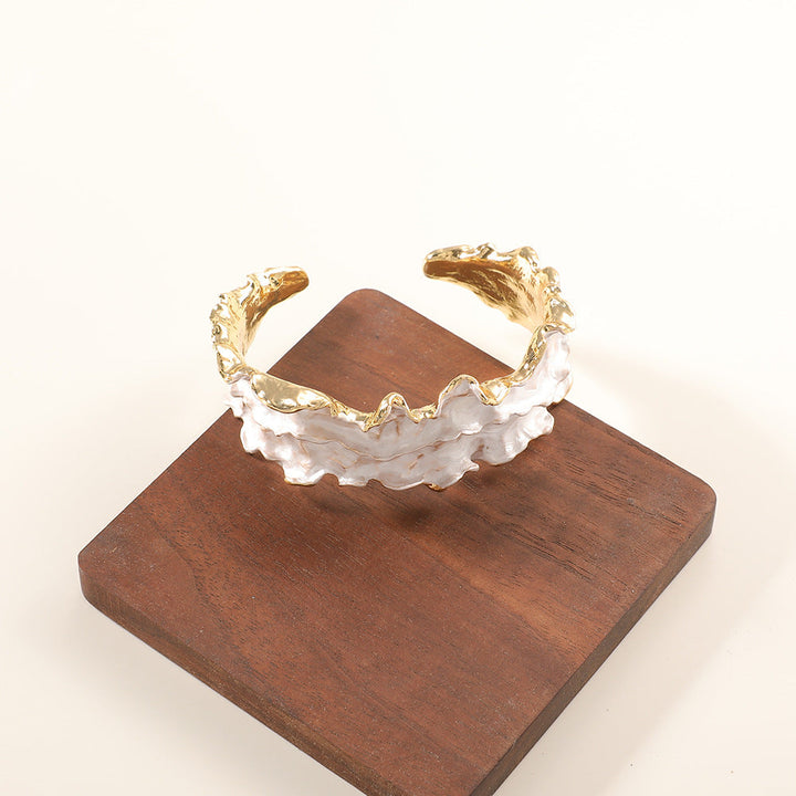 Women's bracelet with intricate flower design Land Girl