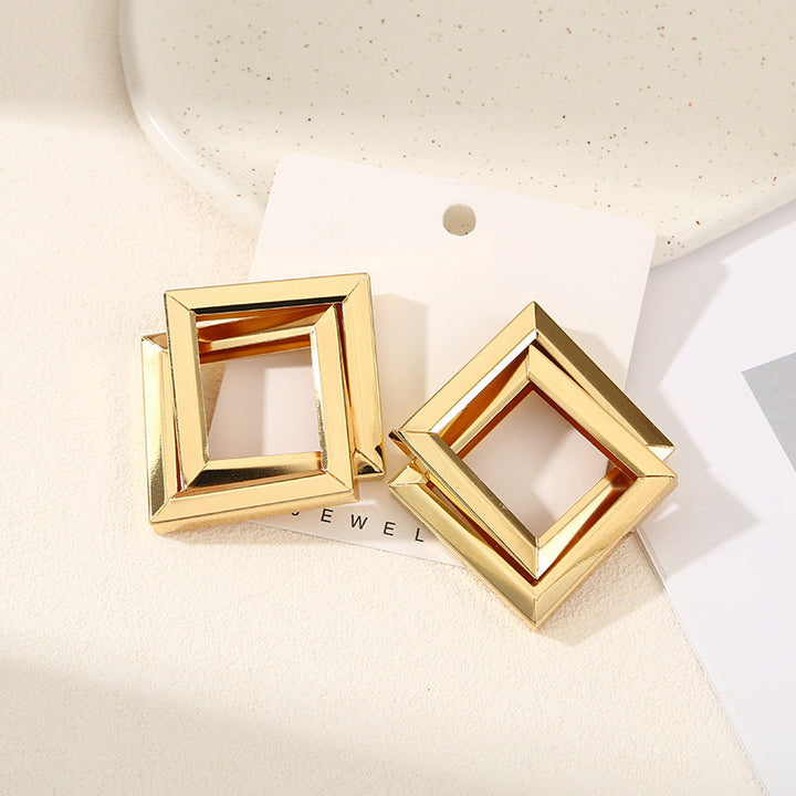 Women's Hanging Earrings with Square Design and Glossy Surface Land Girl