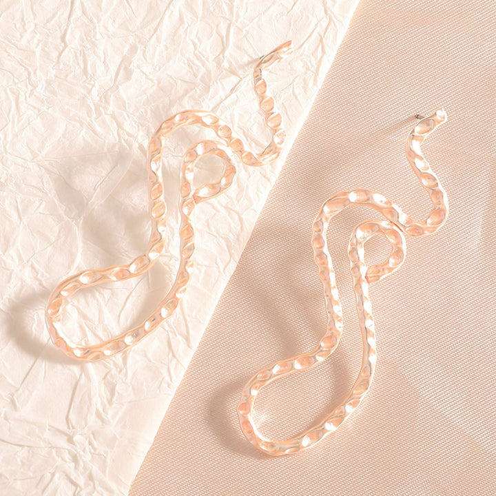 Ladies earrings in elegant wave pattern Land Girl
