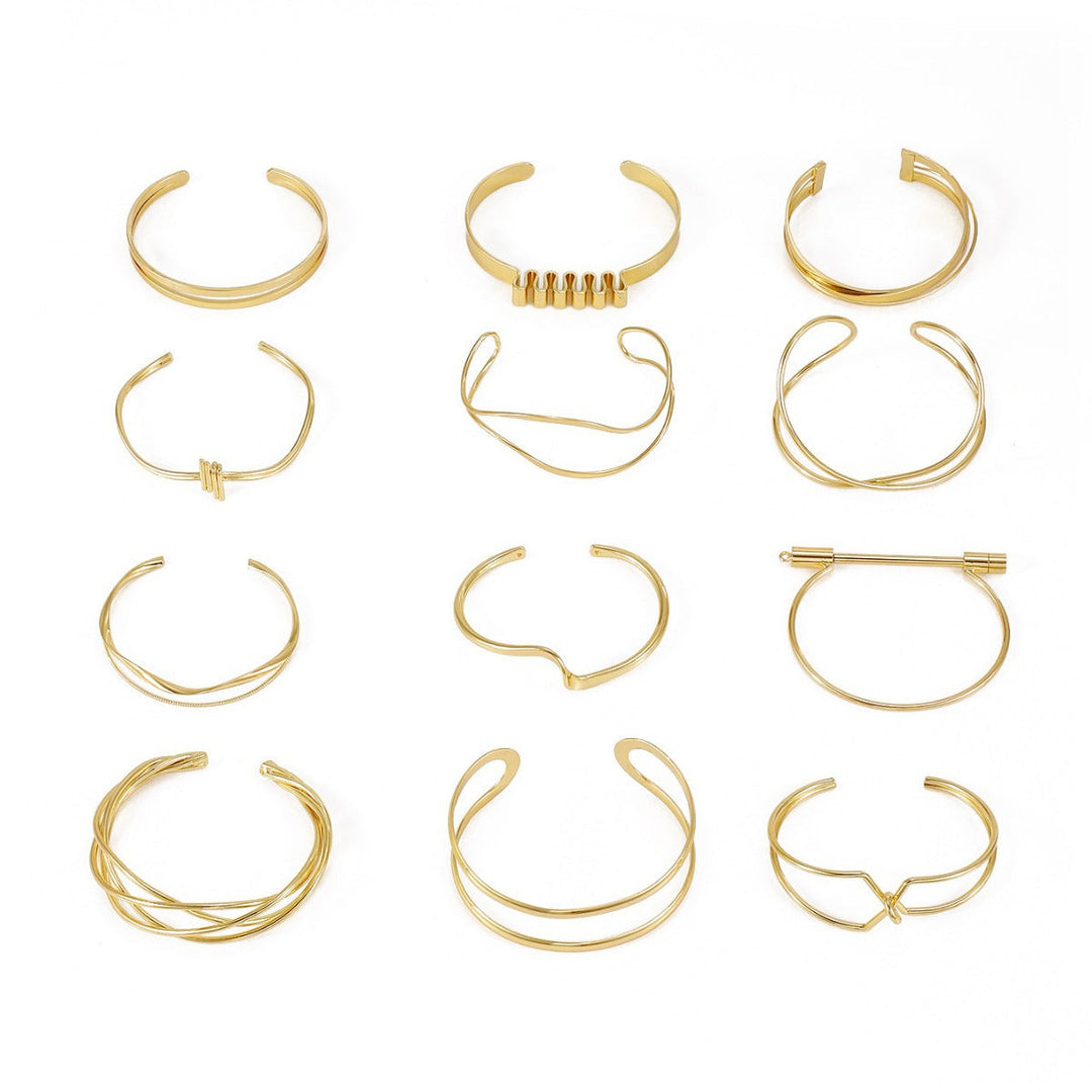 Ladies' bangle with elegant curved design Land Girl