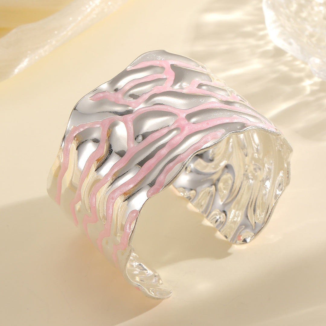 Women Open Bangle with Artistic Wave Pattern Land Girl