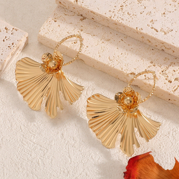 Women's hair clips in luxurious leaf design Land Girl
