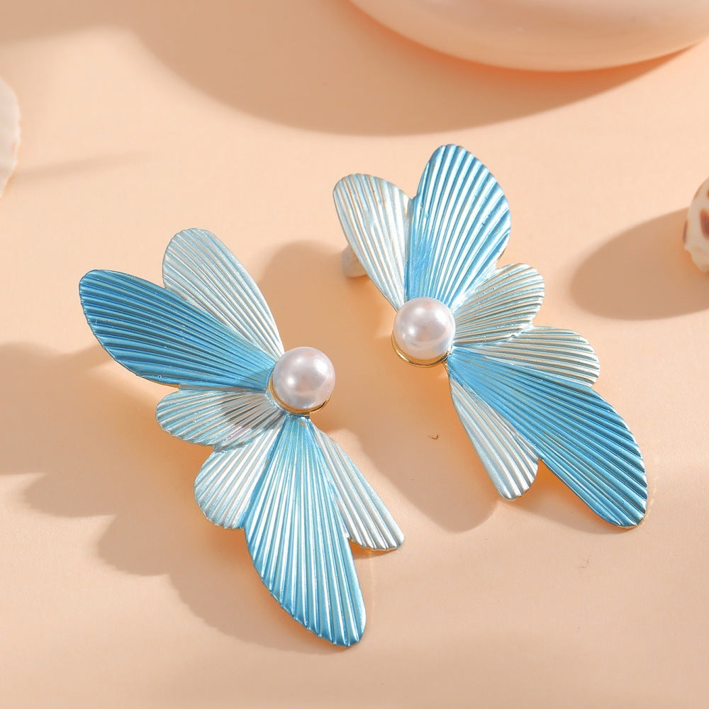 Women's hair clips in elegant butterfly design Land Girl