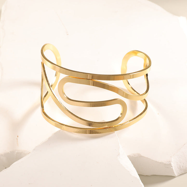 Women Open Bangle with Artistic Relief Design Land Girl