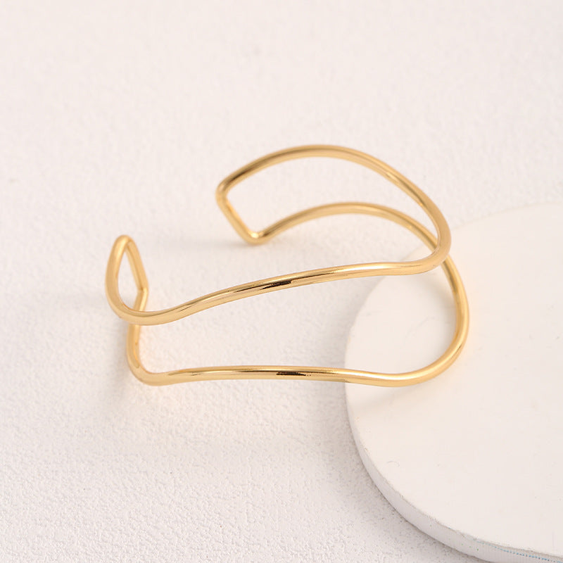 Women Open Bangle in Minimalist Design Land Girl