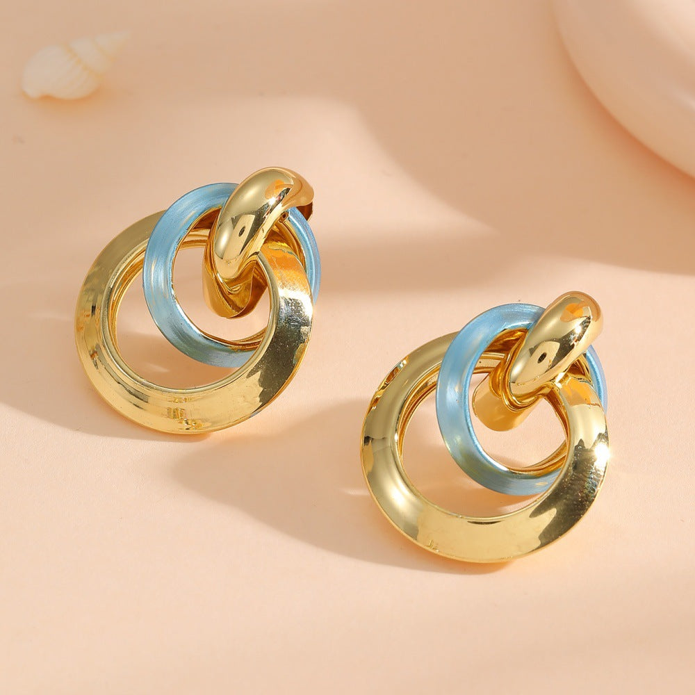 Women's earrings in elegant ring design Land Girl