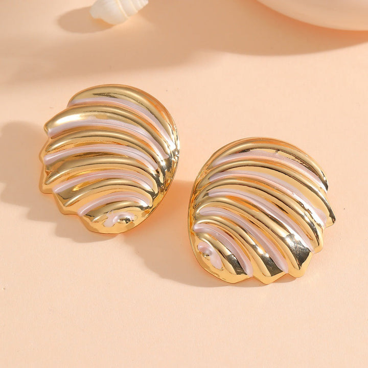 Women's ear clips in maritime shell design Land Girl