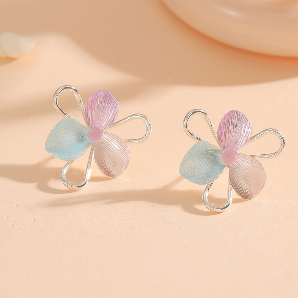 Women's hair clips in playful flower design Land Girl