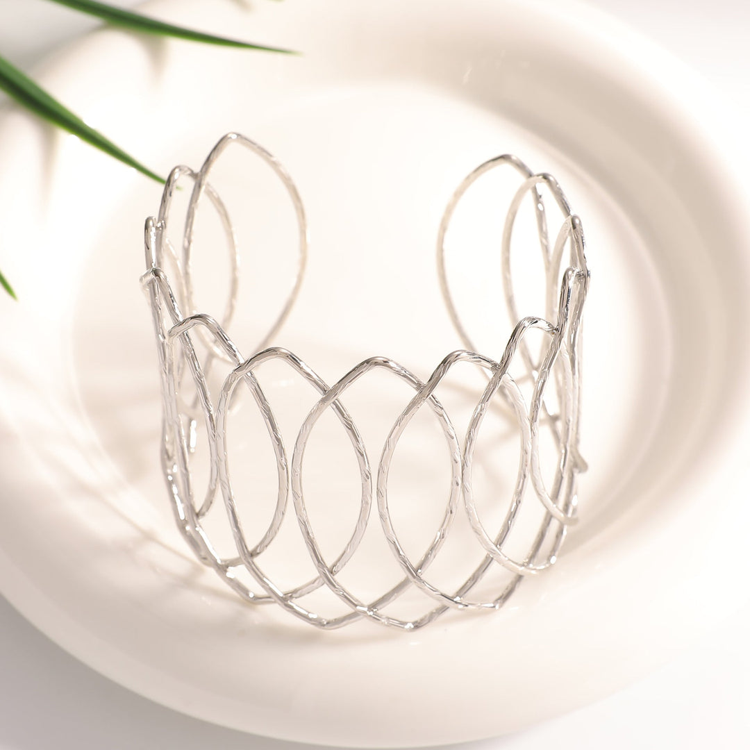 Women Open Bangle with Artfully Curved Design Land Girl