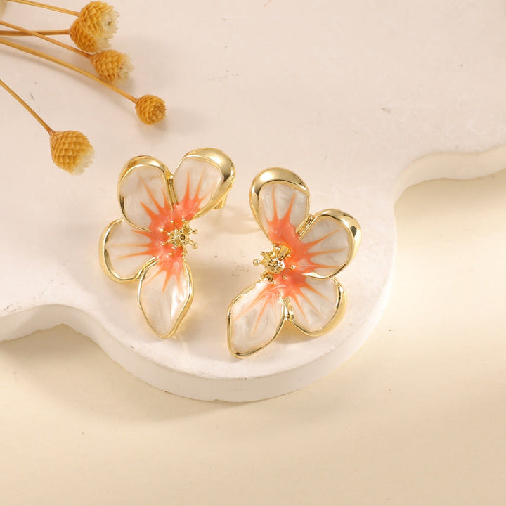 Women's ear clips in elegant floral design with a glossy coating Land Girl