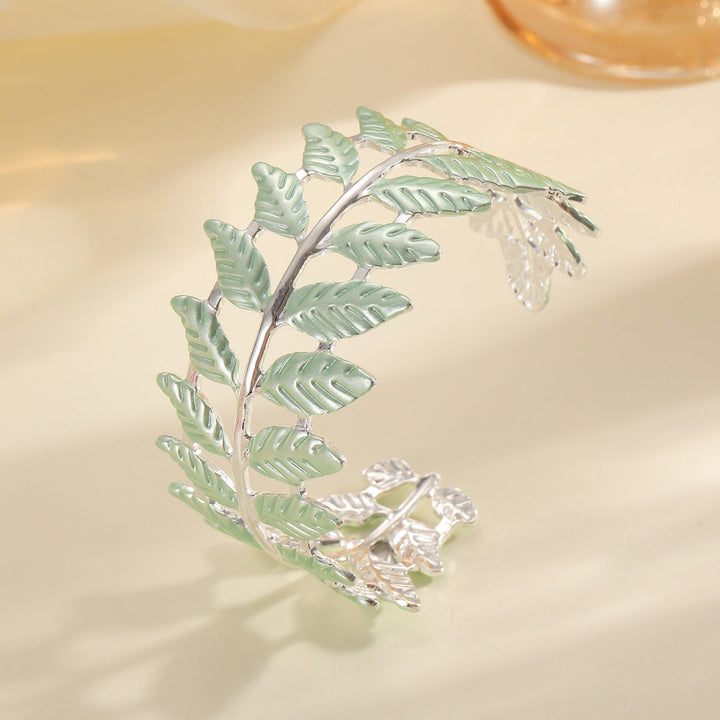Ladies bracelet in elegant leaf design Land Girl