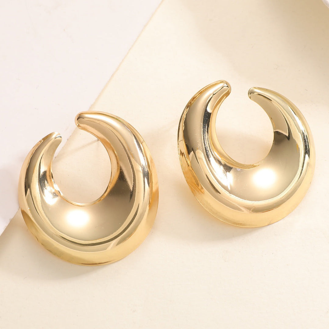 Women's earrings with elegant curved design Land Girl
