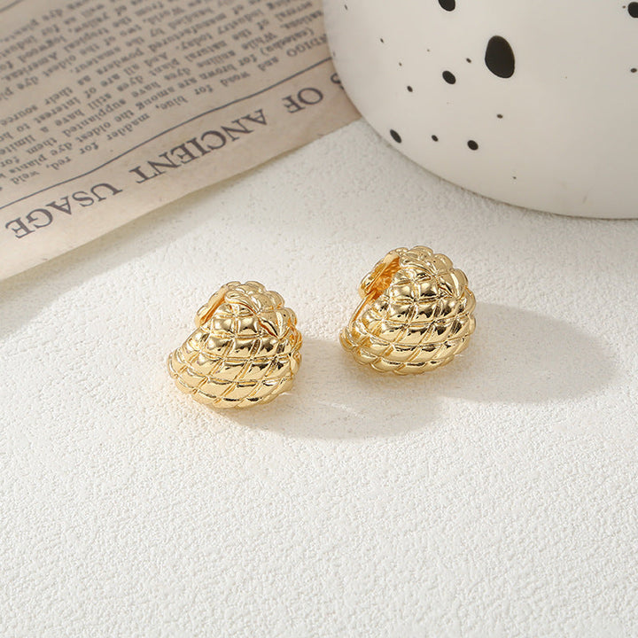 Women's Ear Clips with Elegant Pattern Land Girl