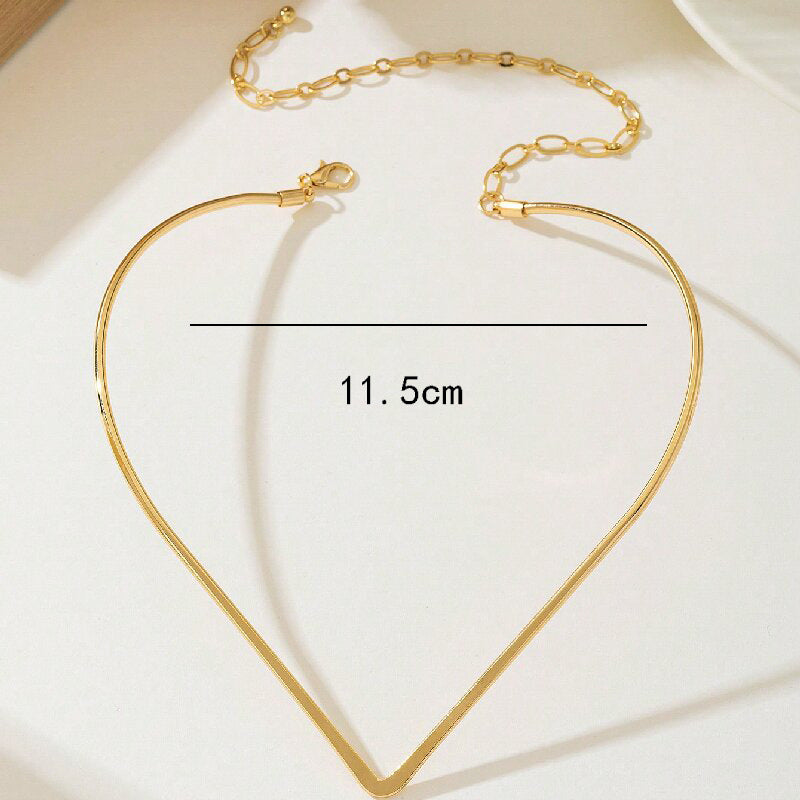 Women Choker Necklace with Modern V Design Land Girl