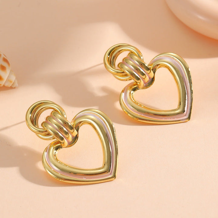 Women’s earrings in modern heart design Land Girl