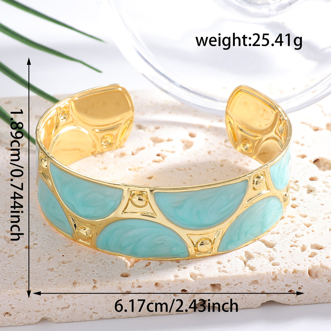 Women's cuff bracelet with artistic design Land Girl
