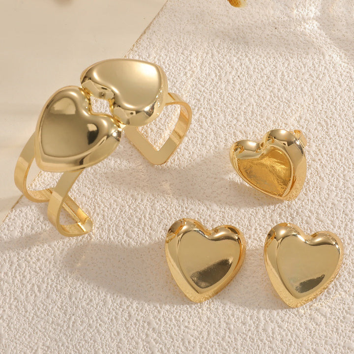 Women's Open Bangle with Elegant Heart Shape Land Girl