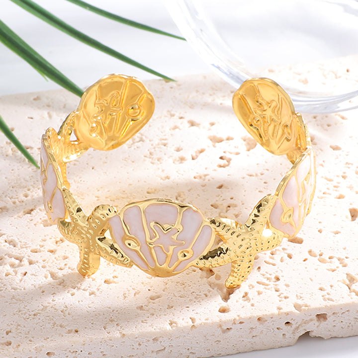 Ladies Elegant Wave-Shaped Bracelets Land Girl