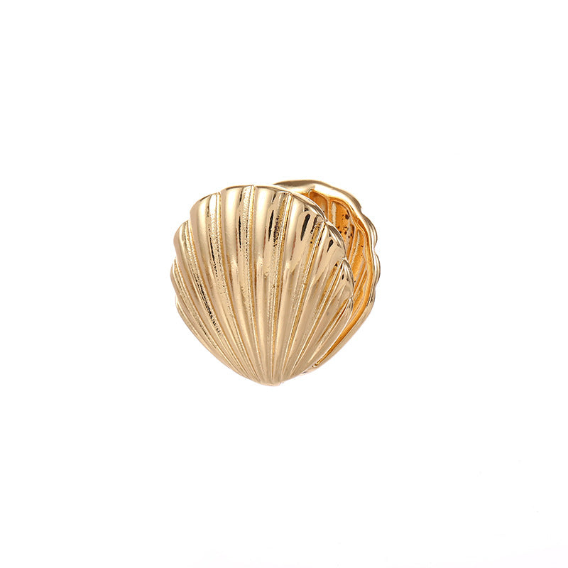 Women's ear clips in elegant shell design Land Girl