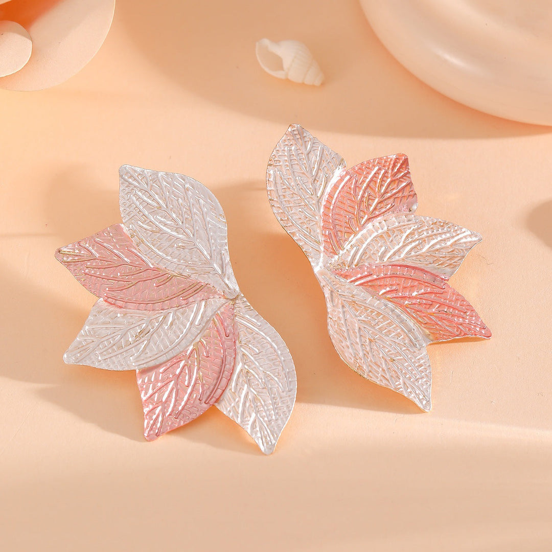 Women’s hair accessory with elaborate leaf design Land Girl