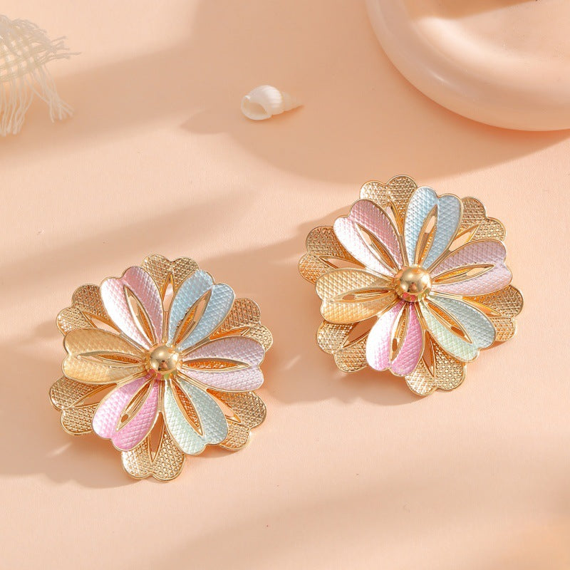 Ladies Hair Clips with Artistic Flower Design Land Girl
