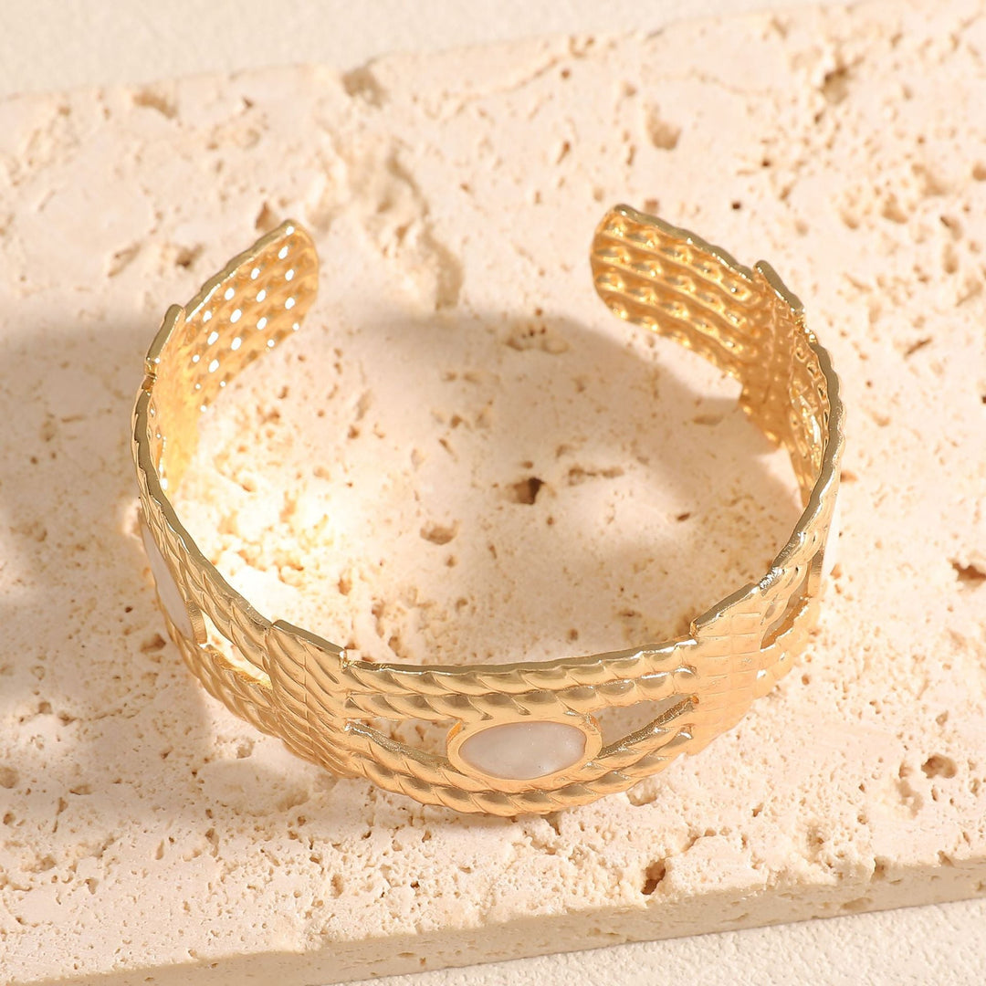 Women Open Bangle with Artistic Braiding Pattern Land Girl
