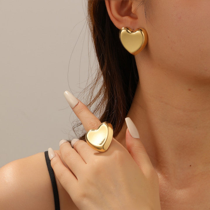 Women's Open Bangle with Elegant Heart Shape Land Girl