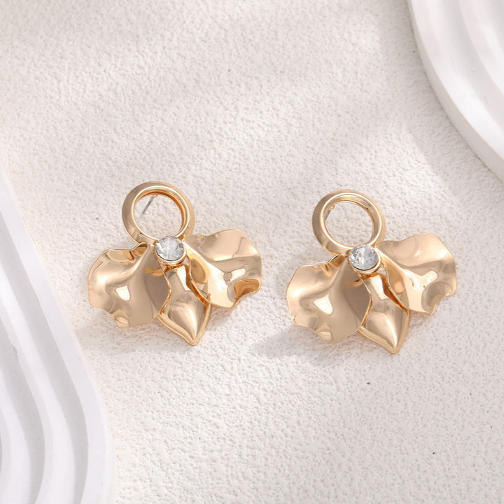 Ladies Elegant and Stylish Earrings with Floral Designs Land Girl