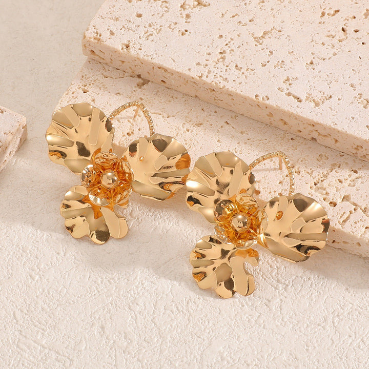 Women's hair clips in luxurious leaf design Land Girl
