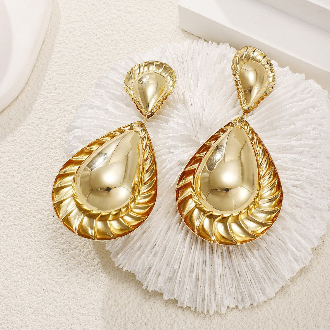 Women's earrings in artistic, structured design Land Girl