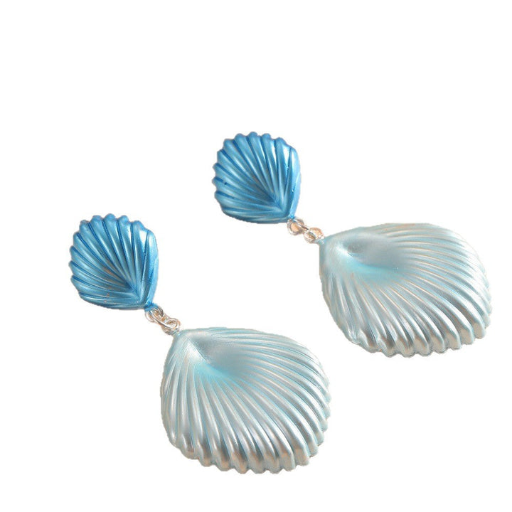 Ladies Hanging Earrings in Elegant Shell Design Land Girl