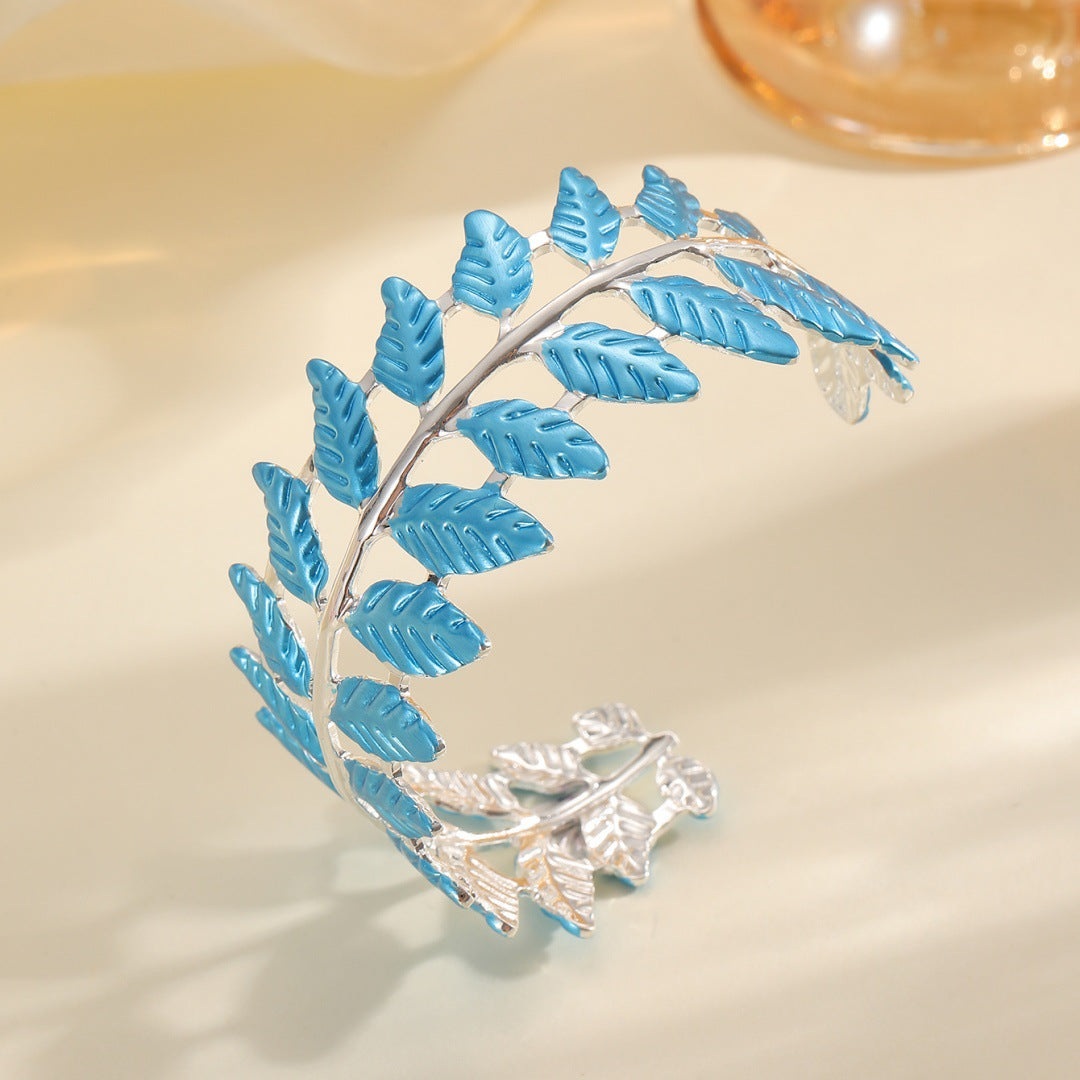 Ladies bracelet in elegant leaf design Land Girl
