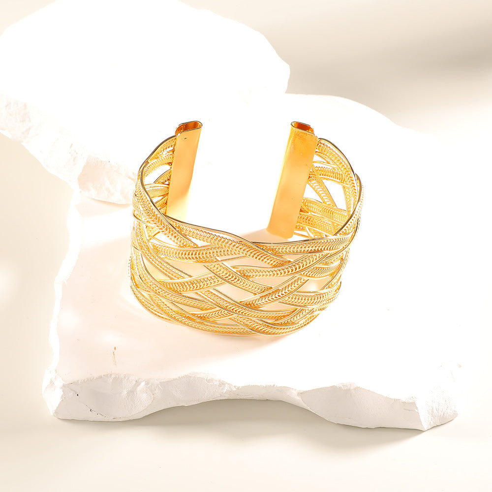 Women Open Bangle with Artistic Relief Design Land Girl