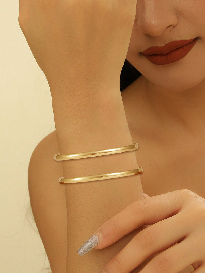 Ladies' bangle with elegant curved design Land Girl