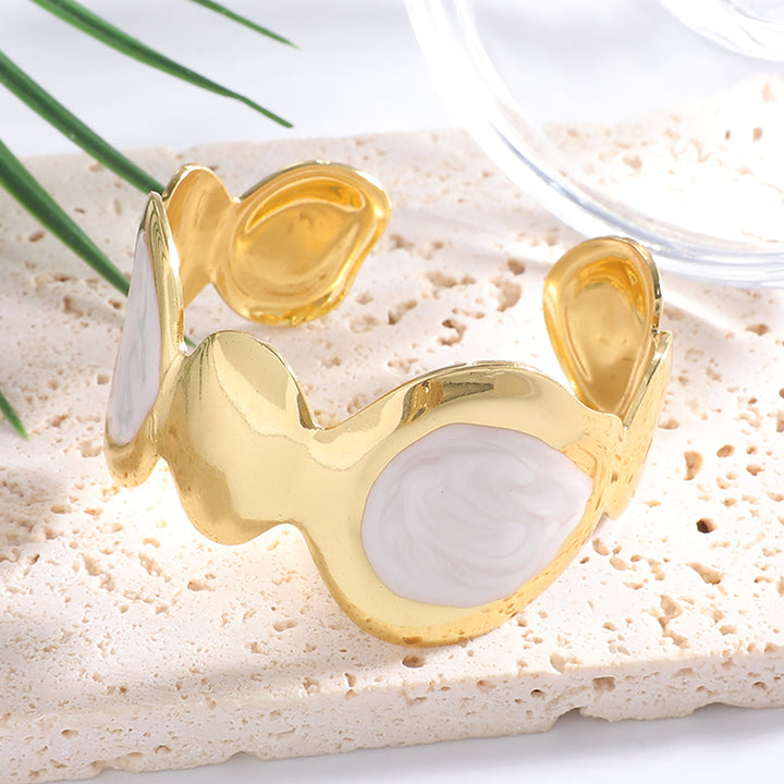 Ladies Open Bangle with Artistic, Curved Design Land Girl