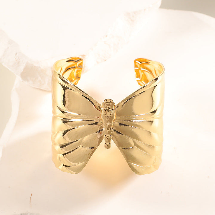 Women Open Bangle with Artistic Relief Design Land Girl