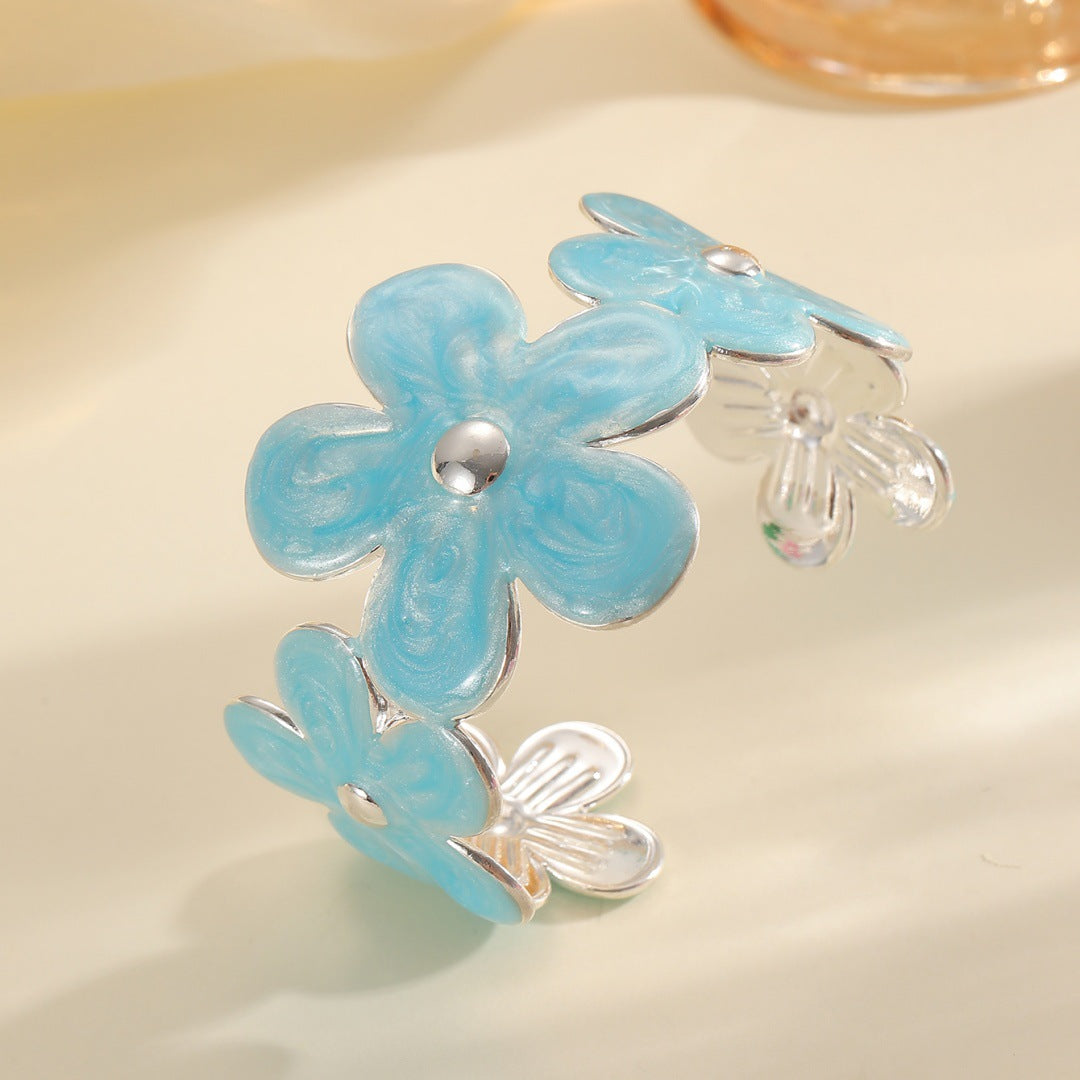 Women's bracelet made of high-quality metal with floral design Land Girl